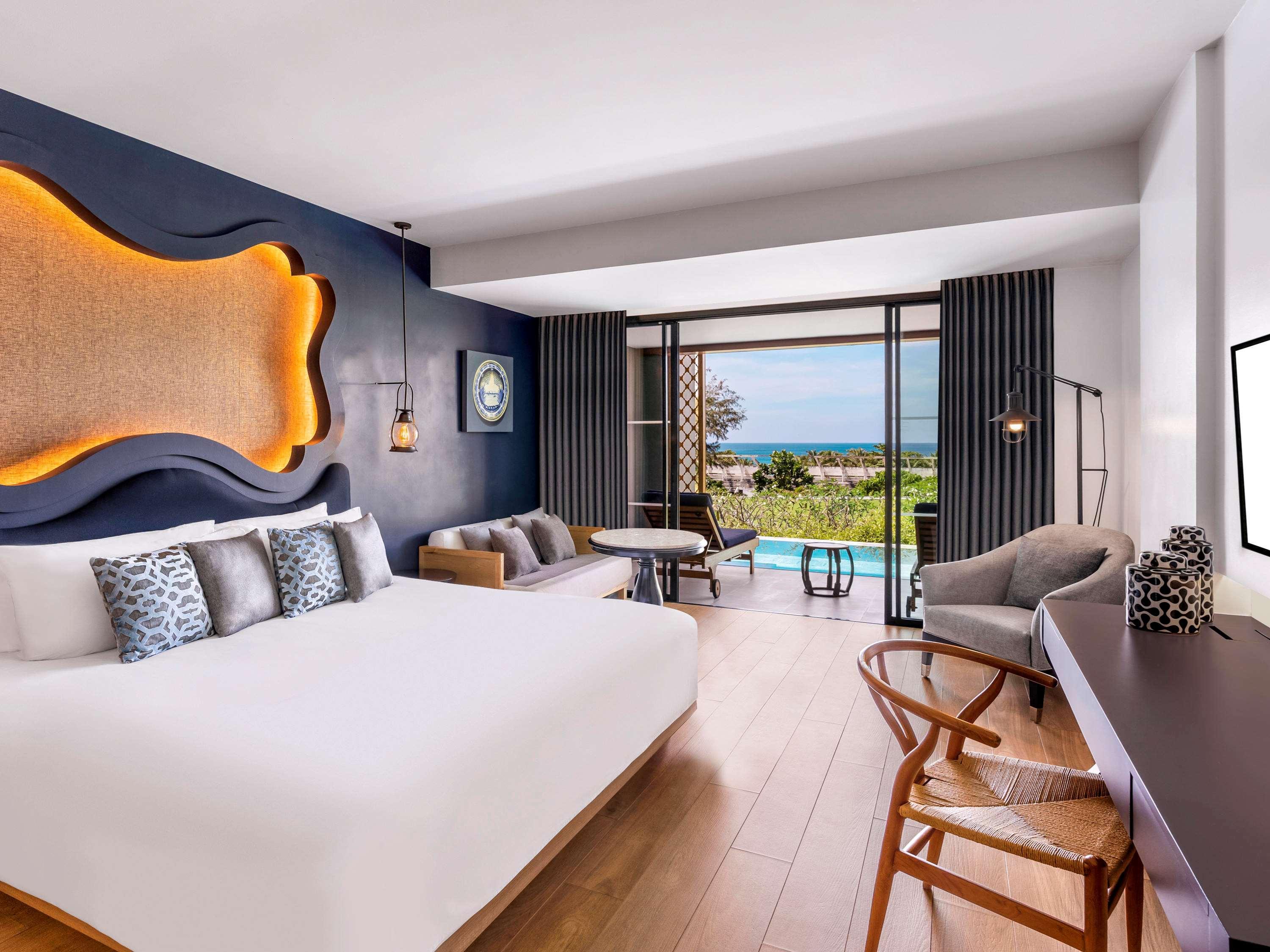 Jonox phuket отзывы. Avista grande Phuket Karon 5*. Avista grande Karon Phuket m Gallery by Sofitel 5. Novotel Пхукет Карон. Jonox Phuket.